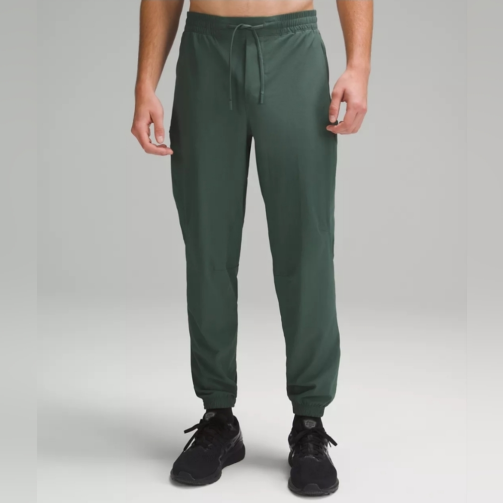 Lululemon License to Train Cargo Jogger
